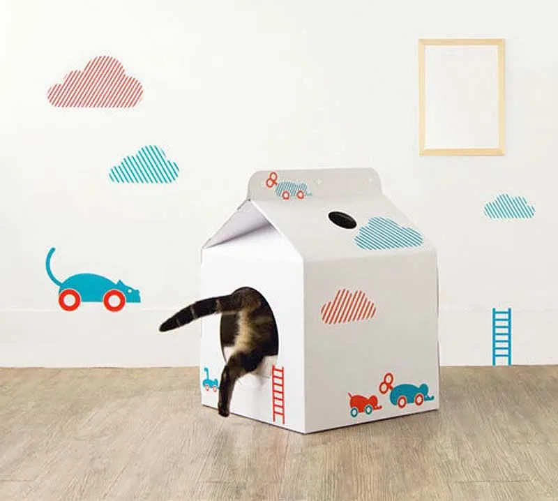 Домики для кошек из картонных коробок. Картонные домики для котов. Картонный домик для кошки. Домик для кошки из коробки. Креативные домики для кошек.